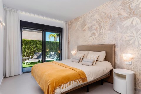 Villa for sale Campoamor, Alicante, Spain 4 bedrooms, 322 sq.m. No. 109319 - photo 30