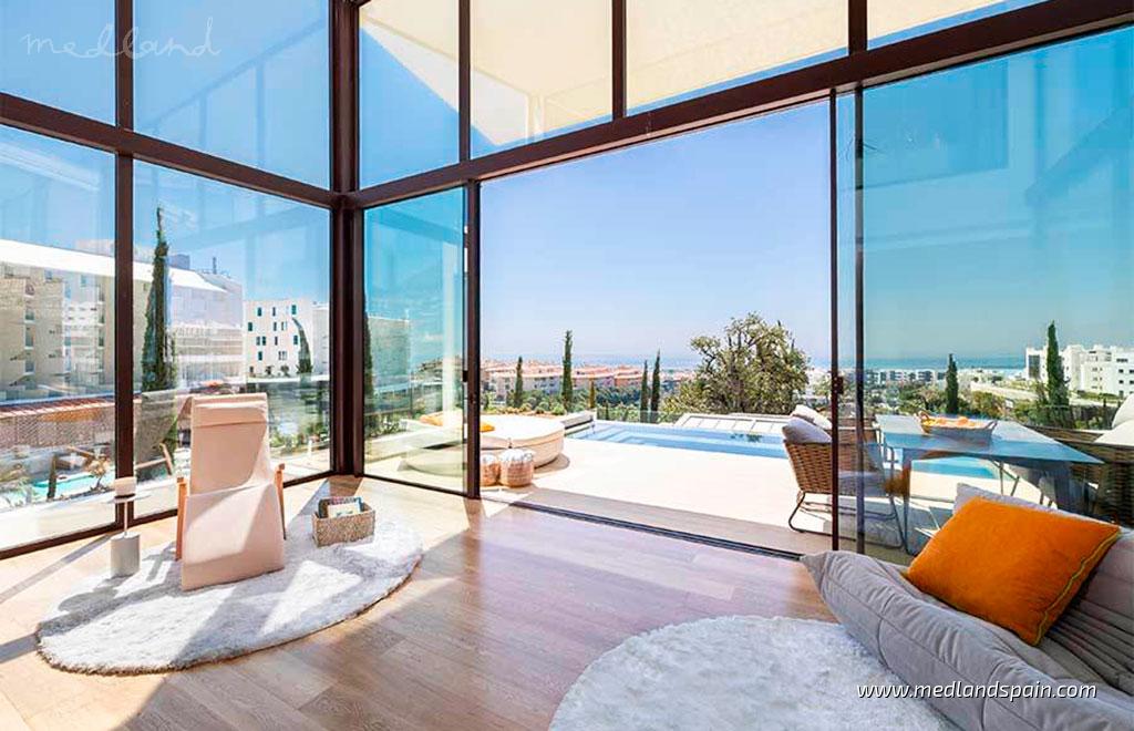 Villa in Fuengirola, Malaga, Spain 4 bedrooms, 625.21 sq.m. No. 104825