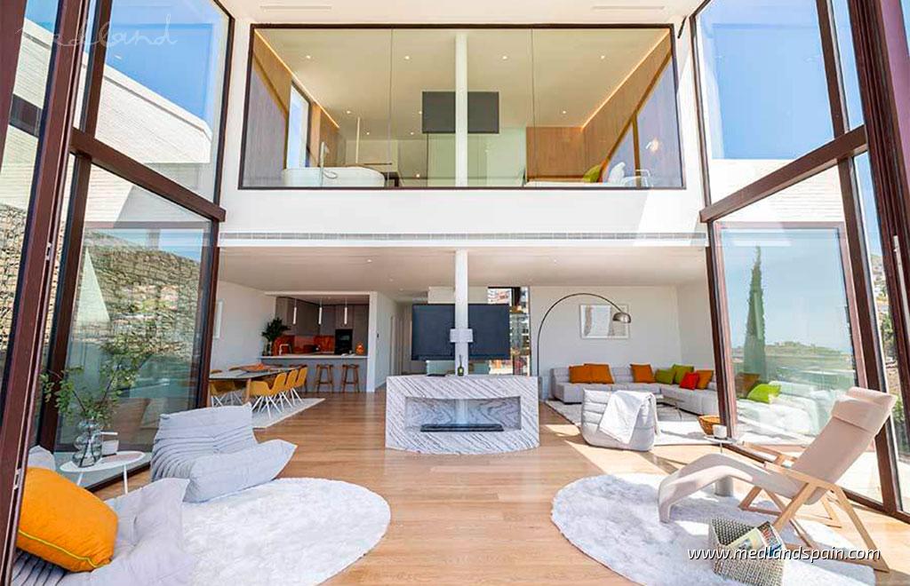 Villa in Fuengirola, Malaga, Spain 4 bedrooms, 625.21 sq.m. No. 104825
