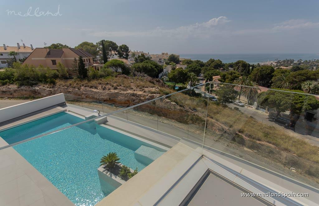Villa i Campoamor, Alicante, Spanien 4 sovrum, 193 kvm. Nr. 9719
