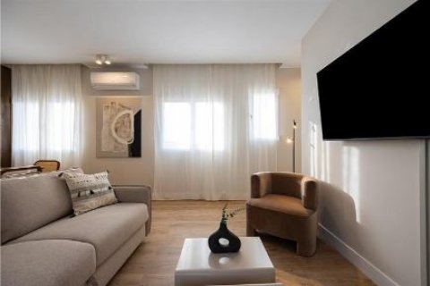Dzīvoklis pārdošanā Madrid, Spānijā 2 istabas, 73 m2 Nr. 90226 - attēls 3