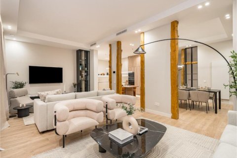 Dzīvoklis pārdošanā Madrid, Spānijā 3 istabas, 200 m2 Nr. 90229 - attēls 3