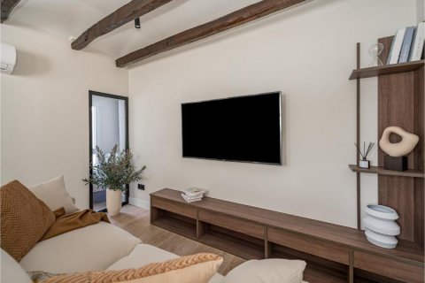 Apartment for sale Madrid, Spain 2 bedrooms, 74 sq.m. No. 90228 - photo 4