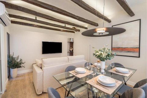 Apartment for sale Madrid, Spain 2 bedrooms, 74 sq.m. No. 90228 - photo 8