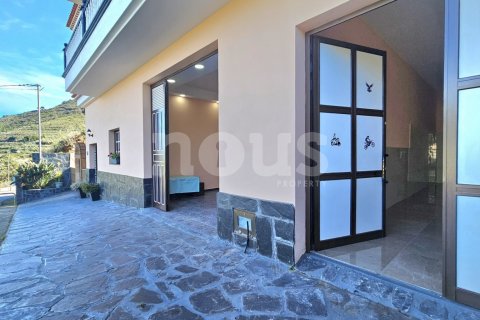 House for sale Tenerife, Spain 8 bedrooms, 335 sq.m. No. 109845 - photo 25