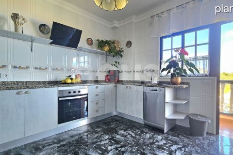 House for sale Tenerife, Spain 8 bedrooms, 335 sq.m. No. 109845 - photo 23