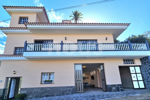 House for sale Tenerife, Spain 8 bedrooms, 335 sq.m. No. 109845 - photo 2