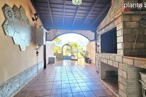 House for sale Tenerife, Spain 8 bedrooms, 335 sq.m. No. 109845 - photo 11