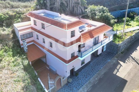 House for sale Tenerife, Spain 8 bedrooms, 335 sq.m. No. 109845 - photo 1