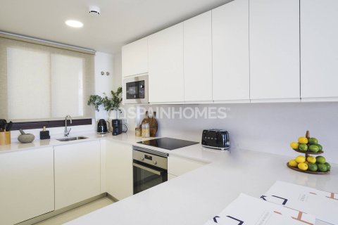 Ático en venta en Fuengirola, Málaga, España 3 dormitorios, 103 m2 No. 48527 - foto 19
