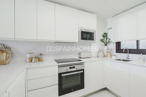 Huoneisto myytävänä Fuengirola, Malaga, Espanja, 3 makuuhuonetta, 93 m2 No. 48522 - kuva 20