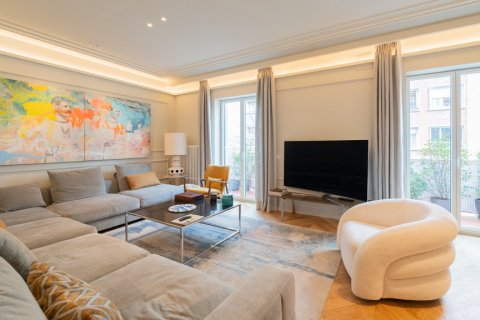 Wohnung zum Verkauf Madrid, Spanien 3 Schlafzimmer, 133 m2 Nr. 107944 - Foto 2