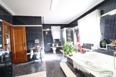 Lägenhet till salu El Chaparral, Alicante, Spanien 5 sovrum, 380 kvm. Nr. 117050 - foto 18