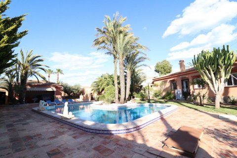Lägenhet till salu El Chaparral, Alicante, Spanien 5 sovrum, 380 kvm. Nr. 117050 - foto 2