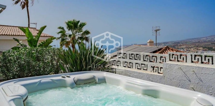 Villa Adeje, Tenerife, Spanien 2 Schlafzimmer, 100 m2 Nr. 111118