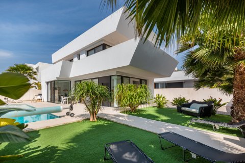 Villa in vendita Ciudad Quesada, Alicante, Spagna 4 camere da letto, 185 mq. N° 118732 - foto 1