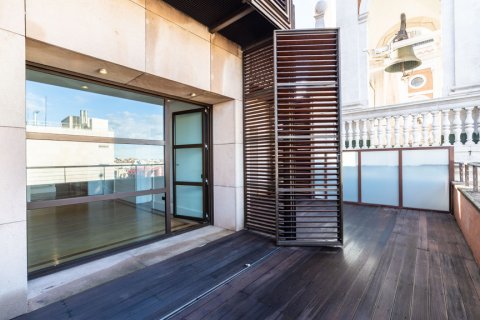Bliźniak Madrid, Hiszpania 4 sypialnie, 333 mkw. nr 108370 – zdjęcie 1
