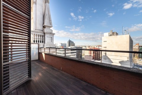 Bliźniak Madrid, Hiszpania 4 sypialnie, 333 mkw. nr 108370 – zdjęcie 21