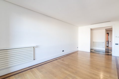 Bliźniak Madrid, Hiszpania 4 sypialnie, 333 mkw. nr 108370 – zdjęcie 20