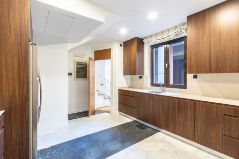 Bliźniak Madrid, Hiszpania 4 sypialnie, 333 mkw. nr 108370 – zdjęcie 6