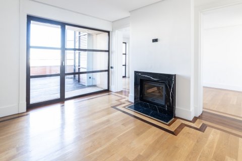 Bliźniak Madrid, Hiszpania 4 sypialnie, 333 mkw. nr 108370 – zdjęcie 13