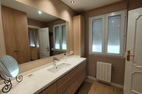 Продажа квартиры Торревьеха, Аликанте, Испания 3 спальни, 176м2 №117075 - фото 1