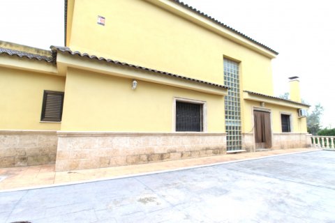 Villa for sale Manises, Valencia, Spain 8 bedrooms, 480 sq.m. No. 108269 - photo 12