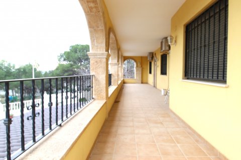 Villa for sale Manises, Valencia, Spain 8 bedrooms, 480 sq.m. No. 108269 - photo 7