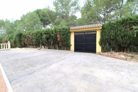 Villa for sale Manises, Valencia, Spain 8 bedrooms, 480 sq.m. No. 108269 - photo 5