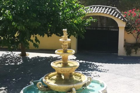 Villa for sale Manises, Valencia, Spain 8 bedrooms, 480 sq.m. No. 108269 - photo 11