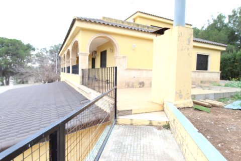 Villa for sale Manises, Valencia, Spain 8 bedrooms, 480 sq.m. No. 108269 - photo 13