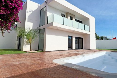 Villa till salu Fortuna, Murcia, Spanien 3 sovrum, 146 kvm. Nr. 114233 - foto 1
