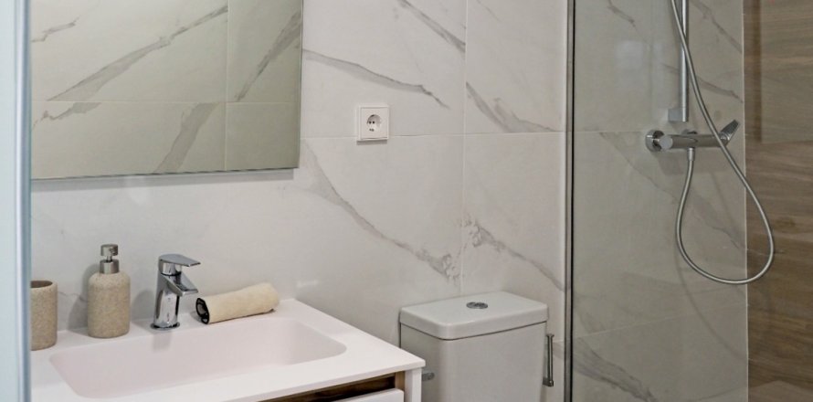 Huoneisto Orihuela, Alicante, Espanja 2 makuuhuonetta, 75 m2 No. 117697