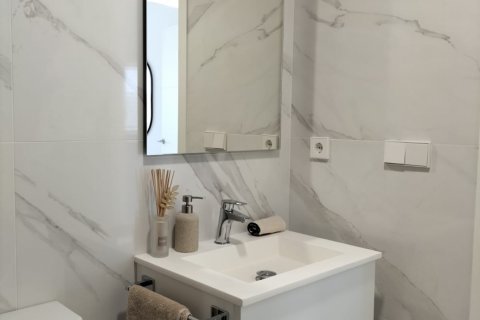 Dzīvoklis pārdošanā Orihuela, Alicante, Spānijā 3 istabas, 90 m2 Nr. 117698 - attēls 23