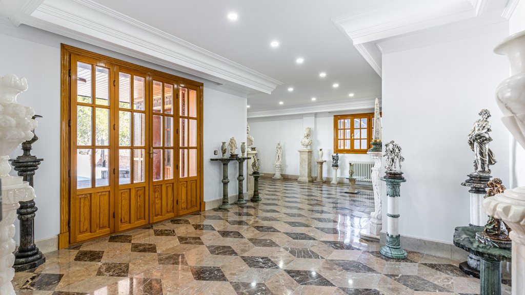 Villa i Villanueva de la Canada, Madrid, Spanien 8 sovrum, 660 kvm. Nr. 107532
