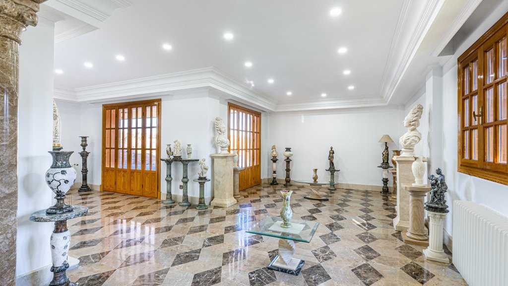 Villa i Villanueva de la Canada, Madrid, Spanien 8 sovrum, 660 kvm. Nr. 107532