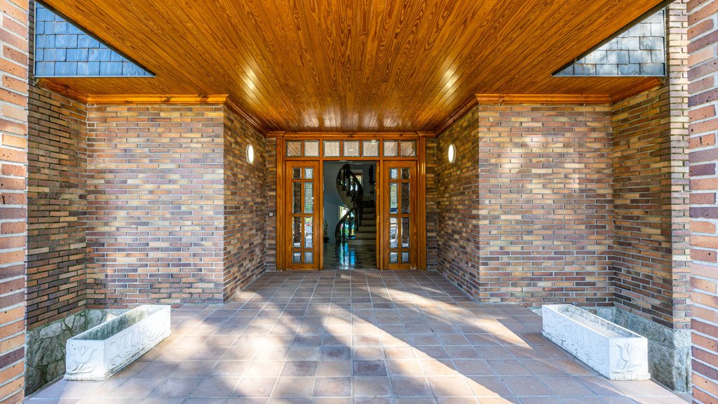 Villa i Villanueva de la Canada, Madrid, Spanien 8 sovrum, 660 kvm. Nr. 107532