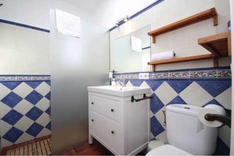 Villa for sale Cala'n Bosch, Menorca, Spain 3 bedrooms, 246 sq.m. No. 110980 - photo 9