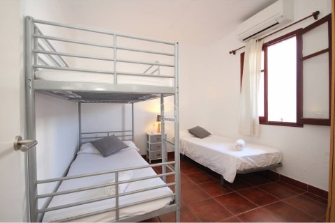 Villa for sale Cala'n Bosch, Menorca, Spain 3 bedrooms, 246 sq.m. No. 110980 - photo 12