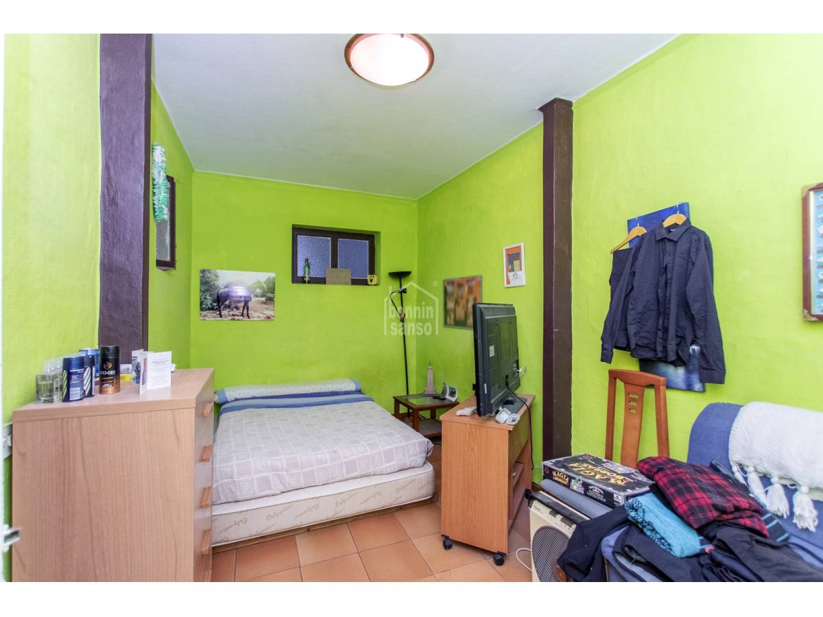 Villetta a schiera a Mahon, Menorca, Spagna 9 camere da letto, 364 mq. N° 87371