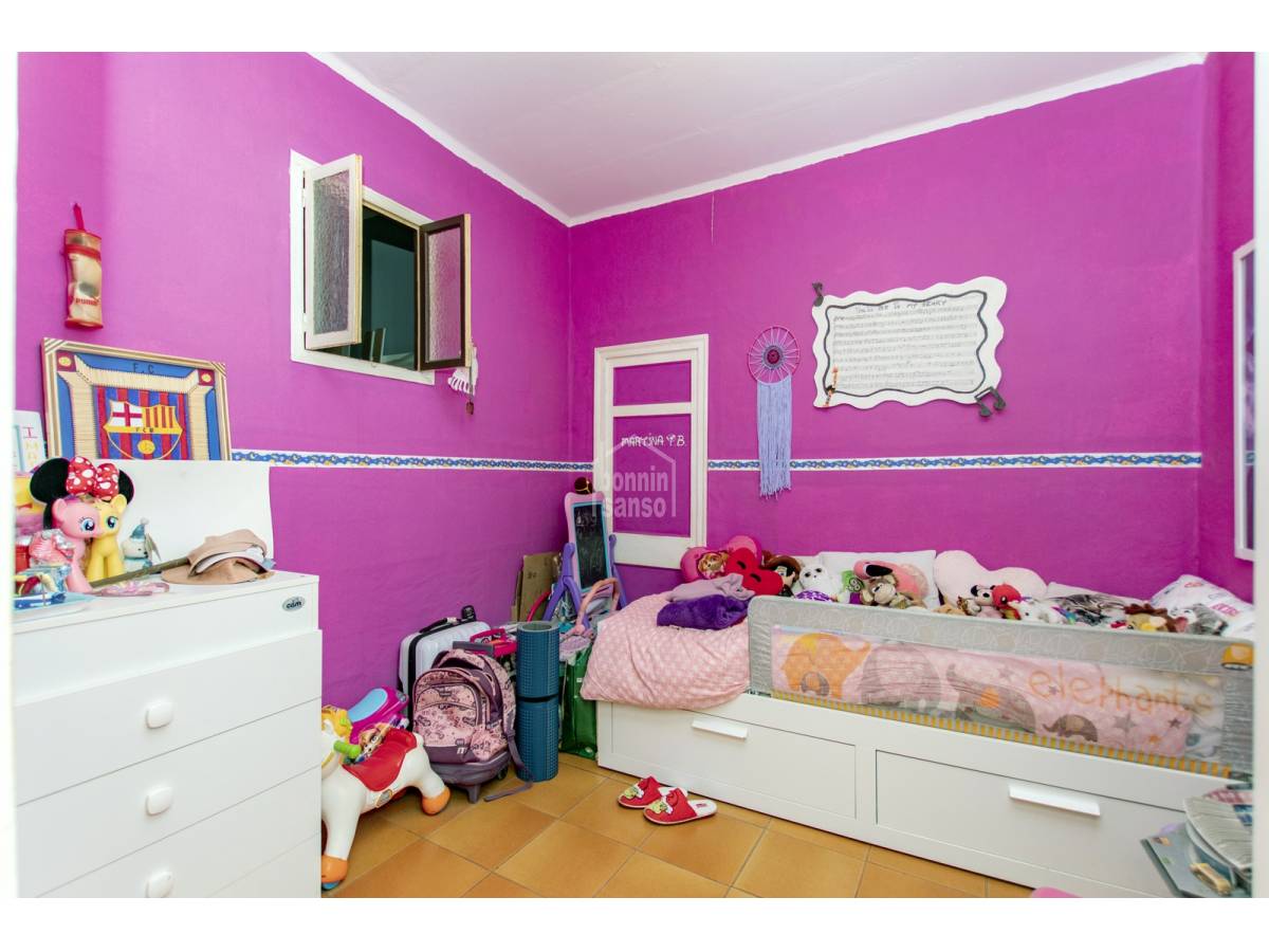 Villetta a schiera a Mahon, Menorca, Spagna 9 camere da letto, 364 mq. N° 87371