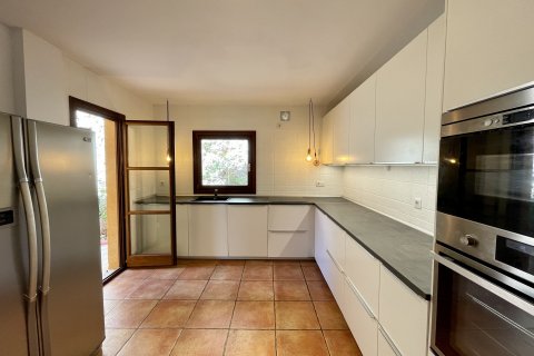 Townhouse for rent Portals Nous, Mallorca, Spain 4 bedrooms, 325 sq.m. No. 117718 - photo 5