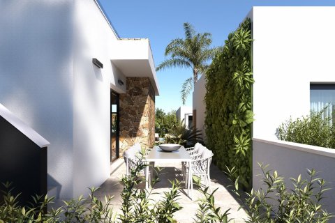 Villa till salu Ciudad Quesada, Alicante, Spanien 3 sovrum, 167 kvm. Nr. 109361 - foto 4