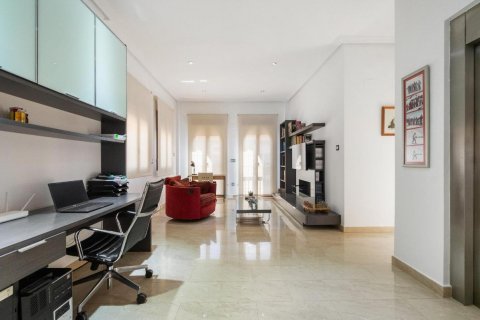 Villa in vendita Orihuela, Alicante, Spagna 3 camere da letto, 620 mq. N° 112902 - foto 17
