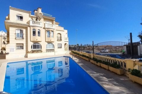Apartment for sale Torrevieja, Alicante, Spain 2 bedrooms, 73 sq.m. No. 112900 - photo 1
