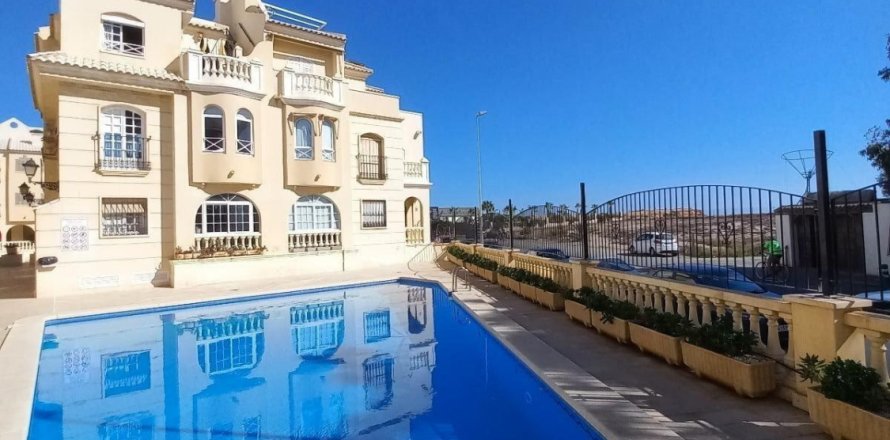 Apartment Torrevieja, Alicante, Spain 2 bedrooms, 73 sq.m. No. 112900
