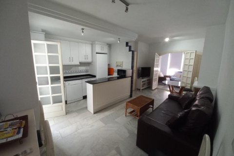 Apartment for sale Torrevieja, Alicante, Spain 2 bedrooms, 73 sq.m. No. 112900 - photo 4