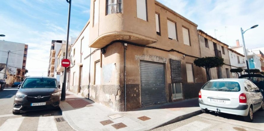 Radhus Guardamar del Segura, Alicante, Spanien 4 sovrum, 206 kvm. Nr. 112905