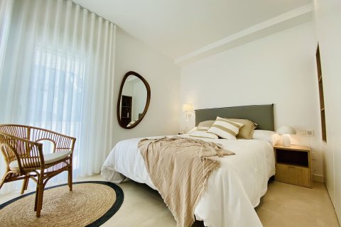 Apartament w Pilar de la Horadada, Alicante, Hiszpania 3 sypialnie, 118 mkw. nr 117343 – zdjęcie 22