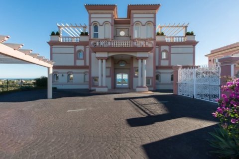 Casa in vendita Benahavis, Malaga, Spagna 8 camere da letto, 768 mq. N° 23151 - foto 1